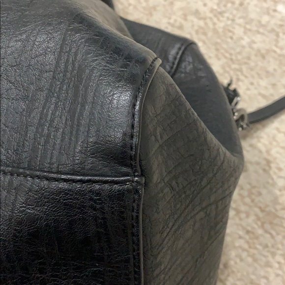 Shoulder bag - Picture 8 of 11